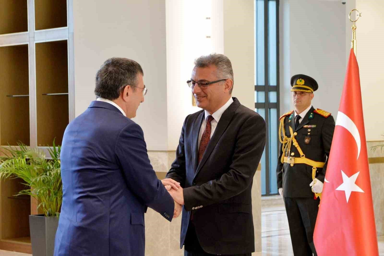 KUZEY KIBRIS TÜRK CUMHURİYETİ’NİN KURULUŞUNUN 42’NCİ YIL DÖNÜMÜ, ÜLKE GENELİNDE DÜZENLENEN TÖREN...