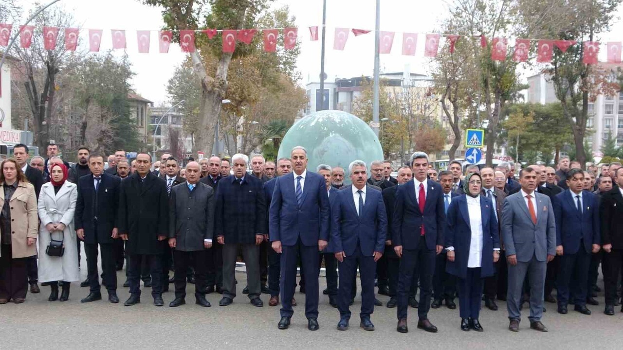 MALATYA’DA 24 KASIM ÖĞRETMENLER GÜNÜ NEDENİYLE İL MİLLİ EĞİTİM MÜDÜRÜ BEHÇET BAKIR ATATÜRK...