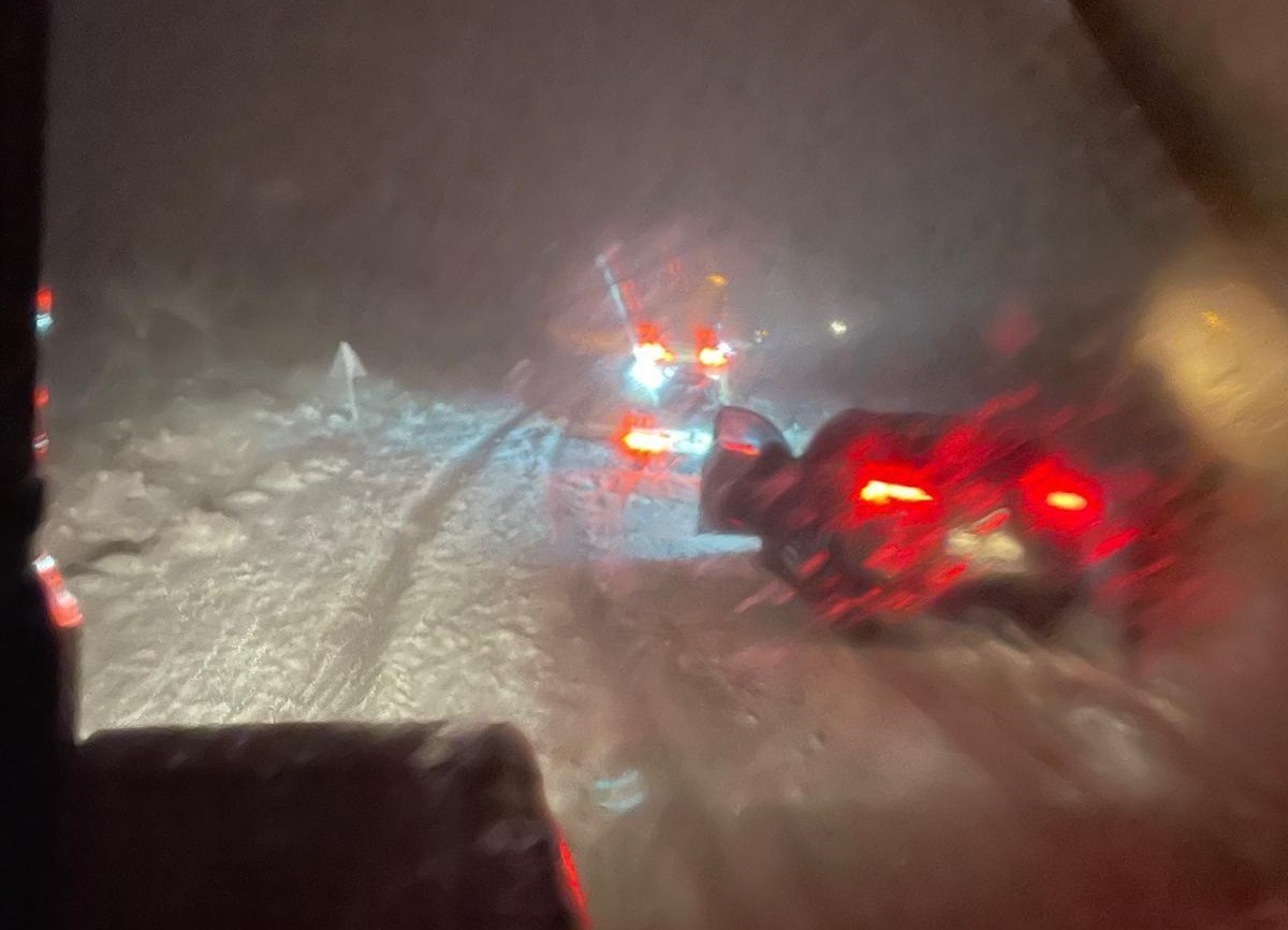 MALATYA’DA YAĞIŞ SONRASI MAHSUR KALAN 33 KİŞİ KURTARILDI