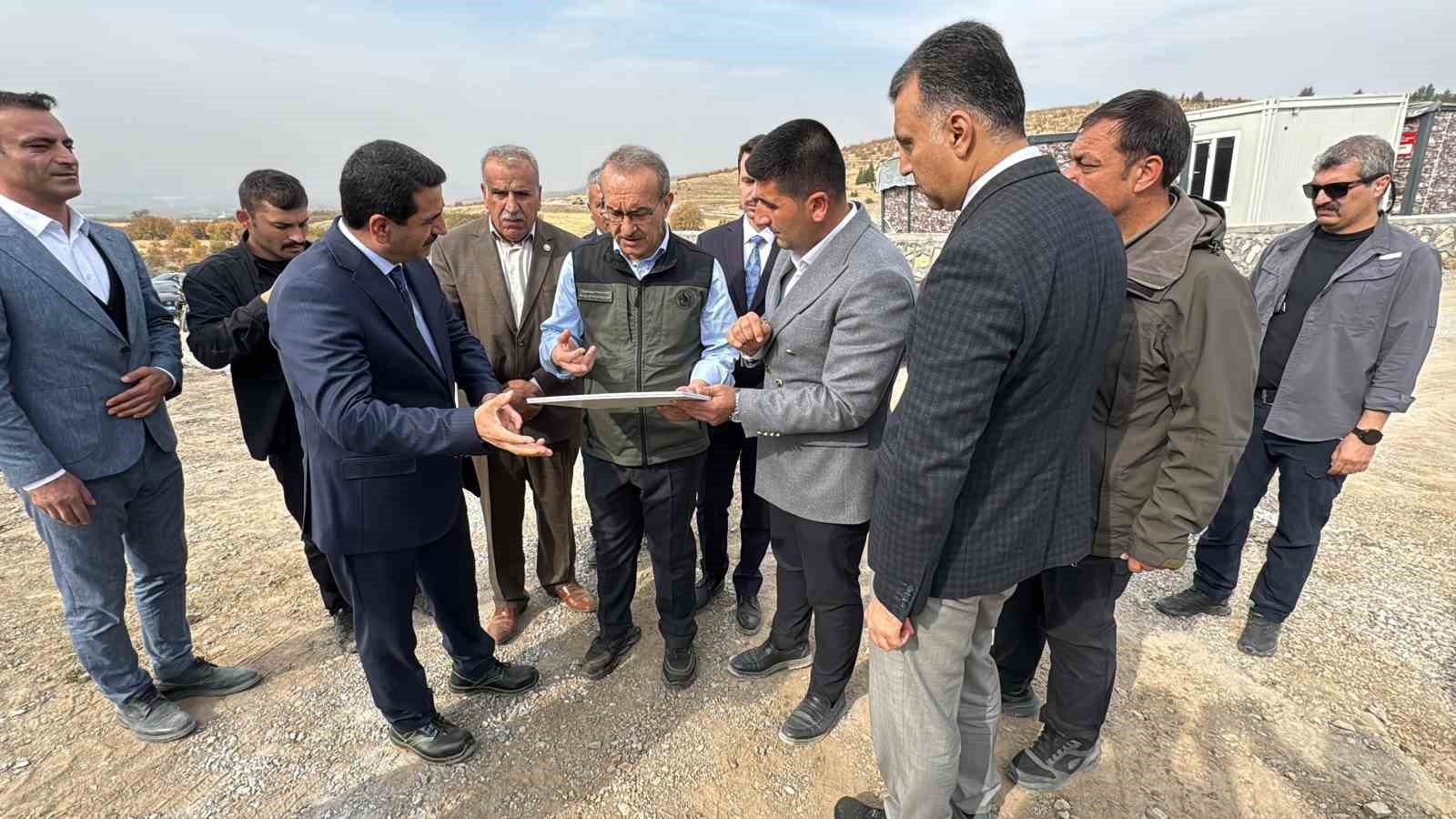 MALATYA VALİSİ SEDDAR YAVUZ, BATTALGAZİ BELEDİYESİ TARAFINDAN YENİKÖY MAHALLESİ’NDE İNŞASI SÜREN...