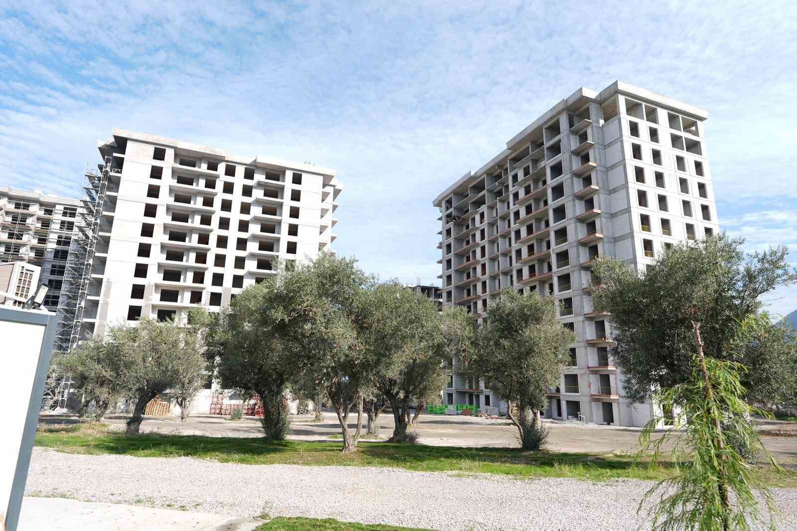 MANİSA'DA SON YILLARDA ATILAN EN ÖNEMLİ ŞEHİRCİLİK ADIMLARINDAN BİRİ OLAN VE KLASİK TOPLU KONUT...