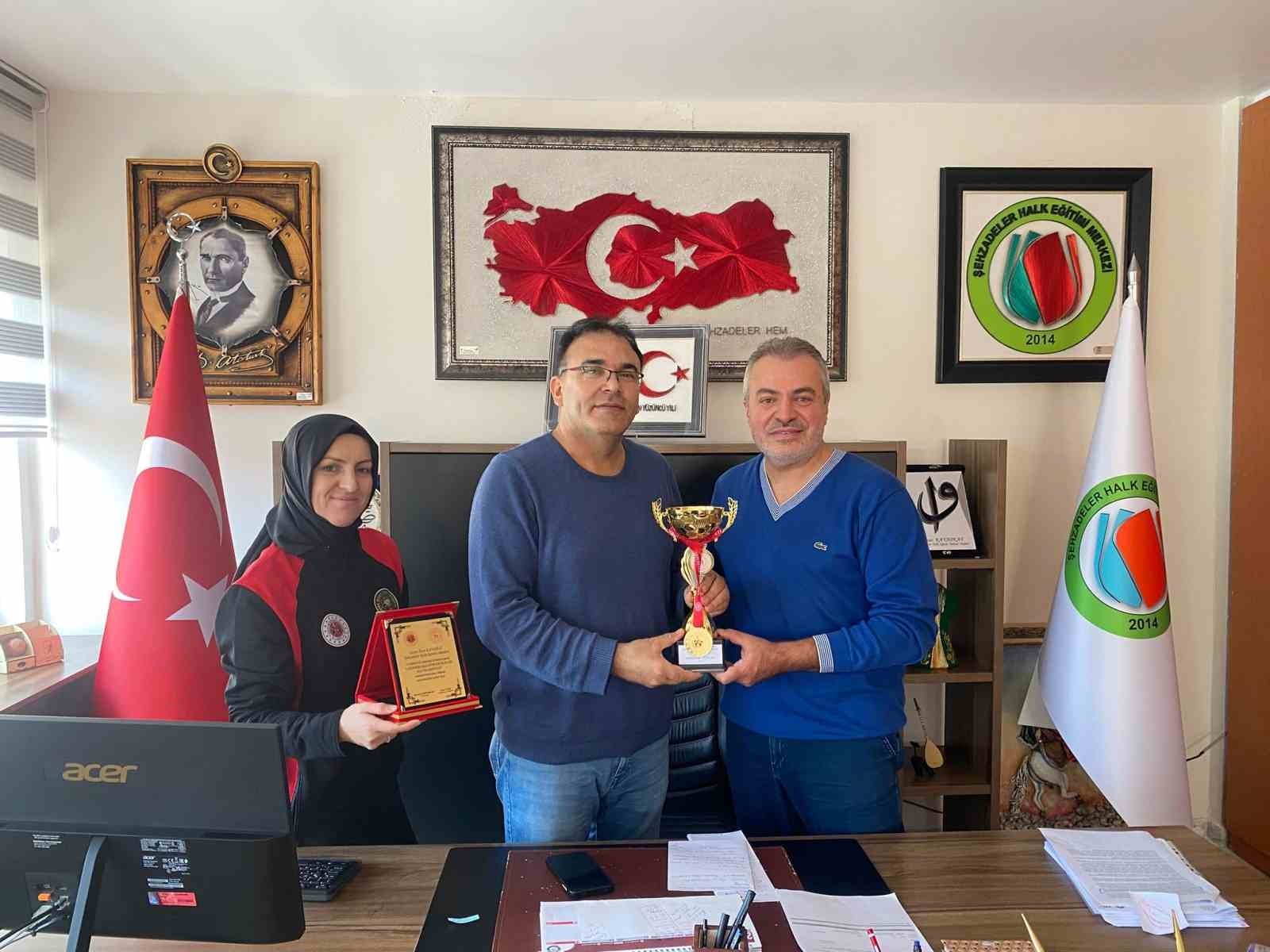 MANİSA'NIN SARUHANLI İLÇESİNDE DÜZENLENEN 6. GELENEKSEL İLLER ARASI HALK EĞİTİMİ KURUMLARI...