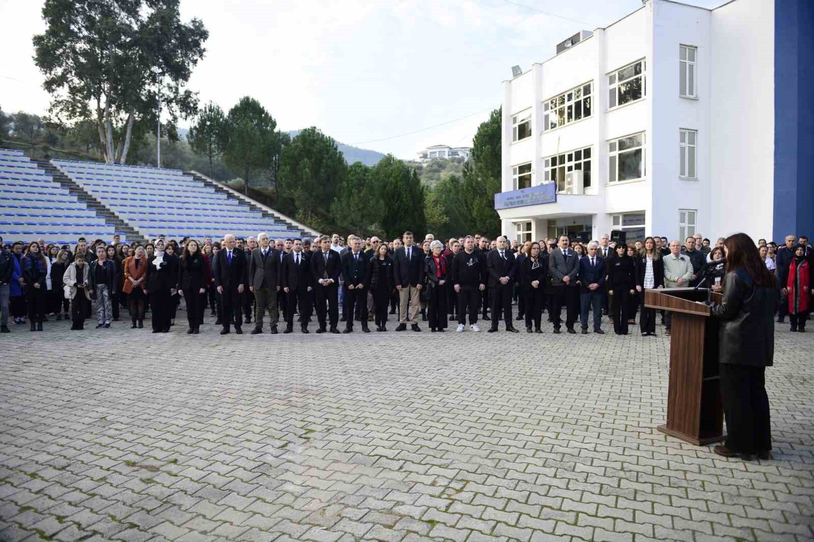 MANİSA CELAL BAYAR ÜNİVERSİTESİ’NDE MUSTAFA KEMAL ATATÜRK’ÜN VEFATININ 87. YILI DOLAYISIYLA İKİ...
