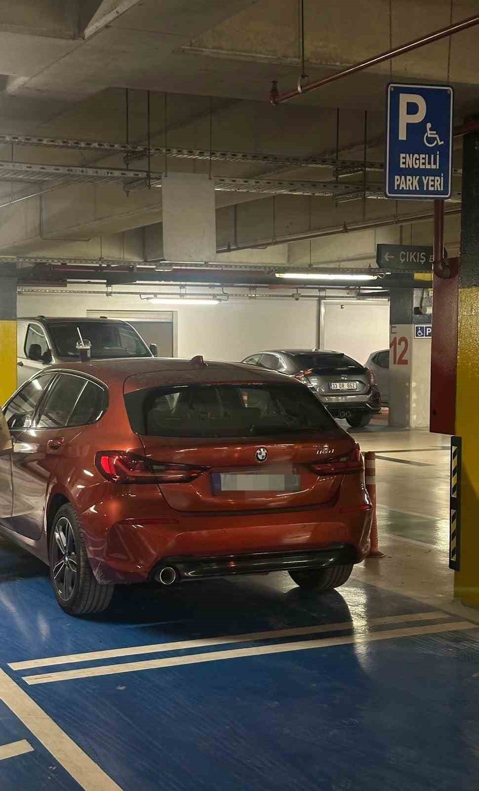 MANİSA’DA ENGELLİ RAMPALARINI VE PARK YERLERİNİ İŞGAL EDEN SÜRÜCÜLERE YÖNELİK YAPILAN DENETİMLERDE...