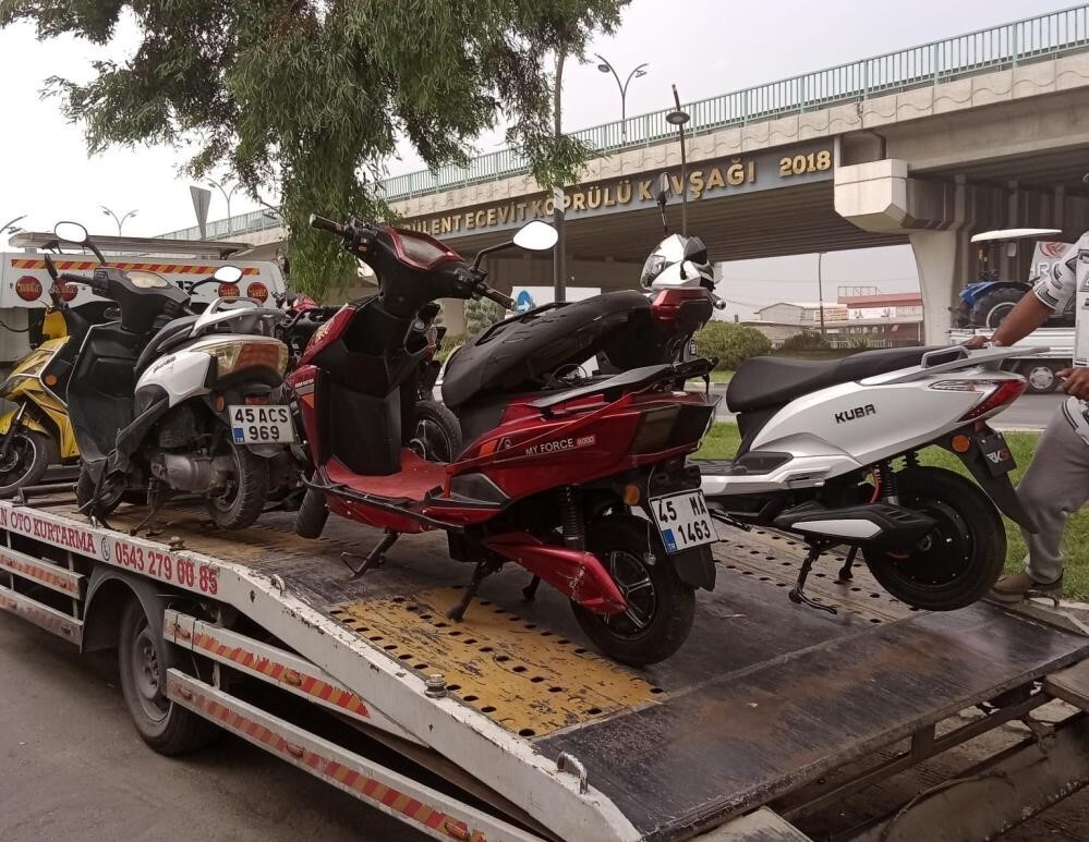 MANİSA’NIN SALİHLİ İLÇESİNDE 2025 YILININ İLK 9 AYINDA YAPILAN DENETİMLERDE 103 BİN 192 ARAÇ...