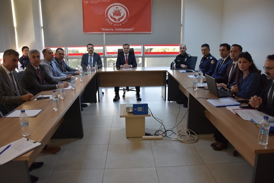 MANİSA’NIN SALİHLİ İLÇESİNDE BAĞIMLILIKLA MÜCADELE ÇALIŞMALARI KAPSAMINDA, KAYMAKAM ALİ GÜLDOĞAN...