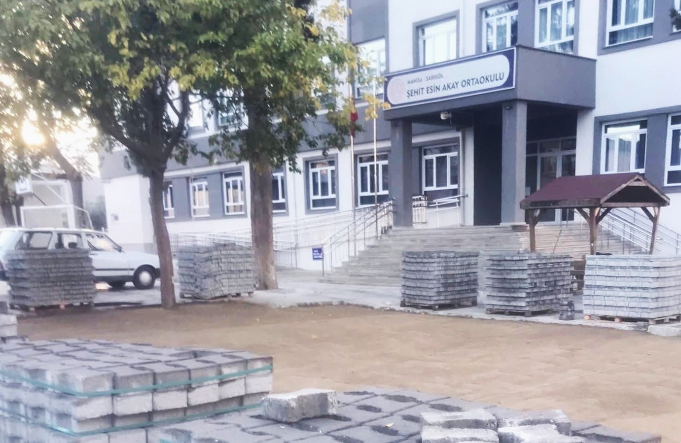 MANİSA’NIN SARIGÖL İLÇESİ AŞAĞIKOÇAKLAR MAHALLESİNDE YENİDEN İNŞA EDİLEREK EĞİTİM ÖĞRETİME...