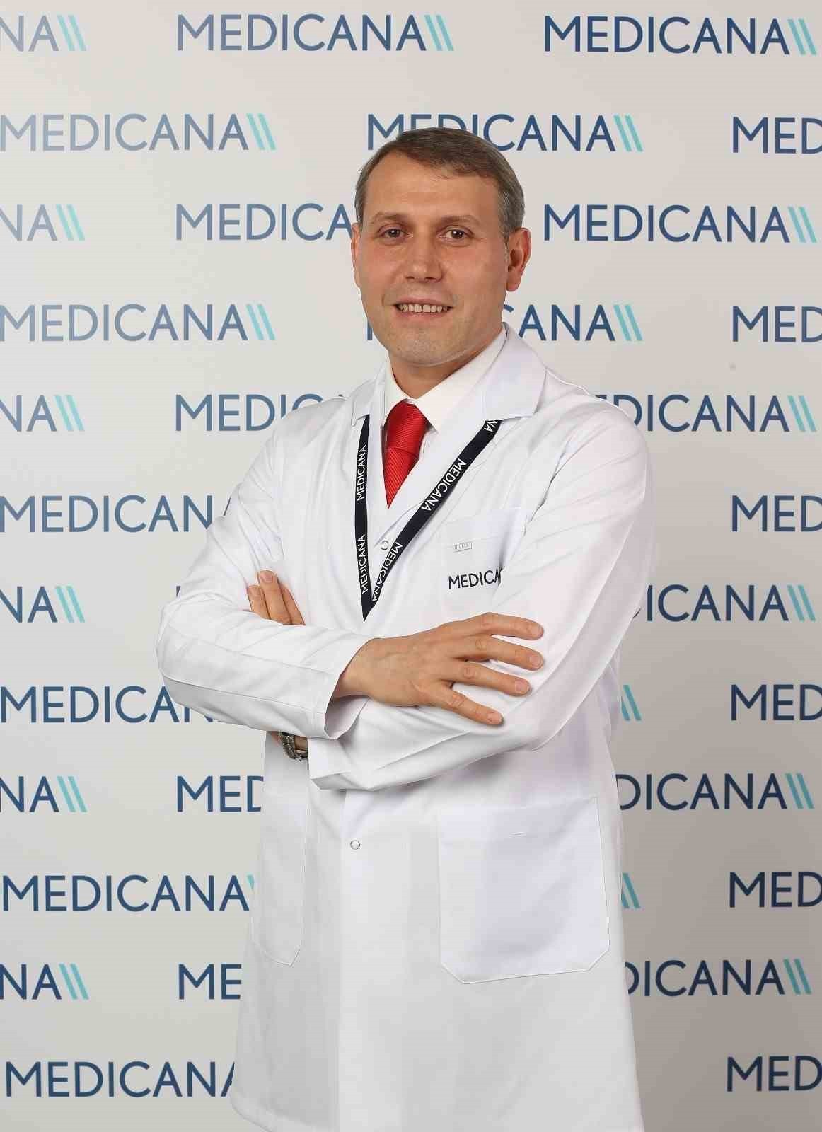 MEDİCANA SAĞLIK GRUBU GÖĞÜS CERRAHİSİ UZMANI DOÇ. DR. MUHARREM EROL, AKCİĞER KANSERİNDE ERKEN TANI...