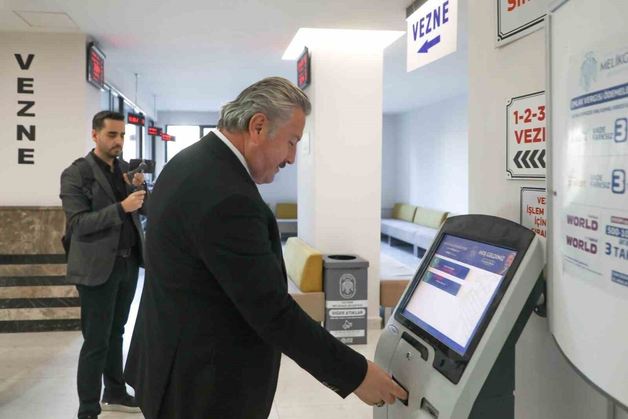 MELİKGAZİ BELEDİYE BAŞKANI DOÇ. DR. MUSTAFA PALANCIOĞLU, ÖDEMELERİ 1 ARALIK PAZARTESİ GÜNÜ SONA...