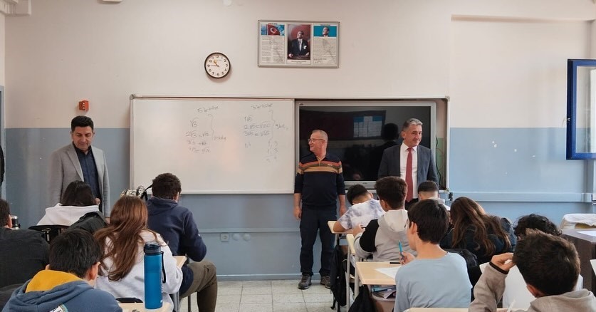 MENTEŞE İLÇE MİLLÎ EĞİTİM MÜDÜRÜ KÖMÜRCÜ, ORTAK SINAV UYGULAMA SÜREÇLERİNİ...