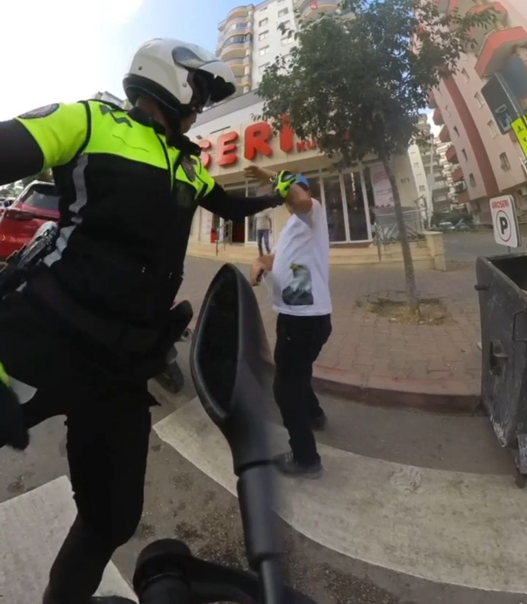 MERKEZ ÇUKUROVA İLÇESİNE BAĞLI KURTTEPE MAHALLESİ'NDE BUNDAN YAKLAŞIK 4 AY ÖNCE YÜREKLERİ ISITAN...