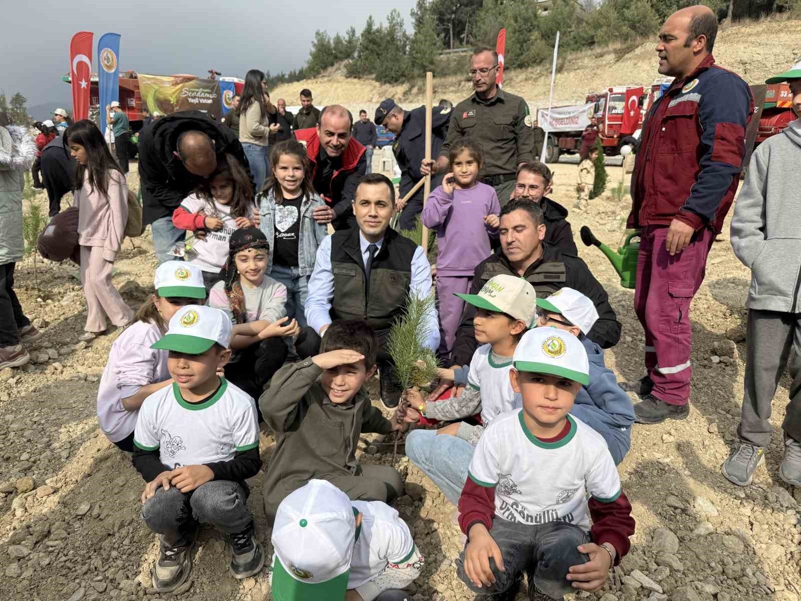 MERSİN'İN ÇAMLIYAYLA İLÇESİ BELÇINAR MAHALLESİ ATDAĞI MEVKİİNDE, YENİ AÇILAN KARAYOLU NEDENİYLE...