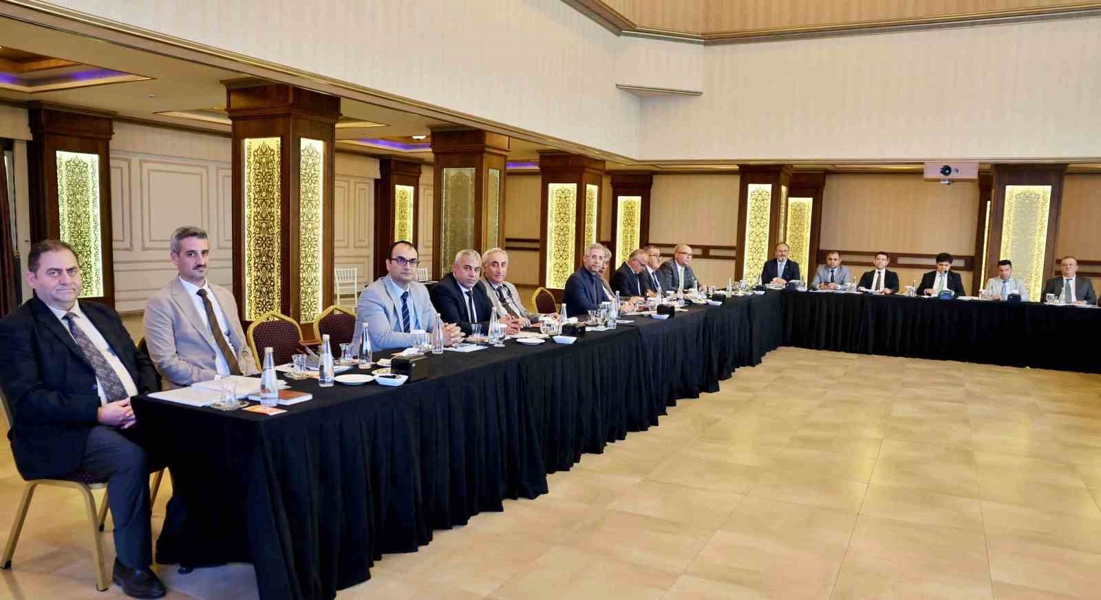 MERSİN İL MİLLİ EĞİTİM MÜDÜRÜ MUHAMMED ÖZDEMİRCİ BAŞKANLIĞINDA, 2025-2026 EĞİTİM ÖĞRETİM YILI...