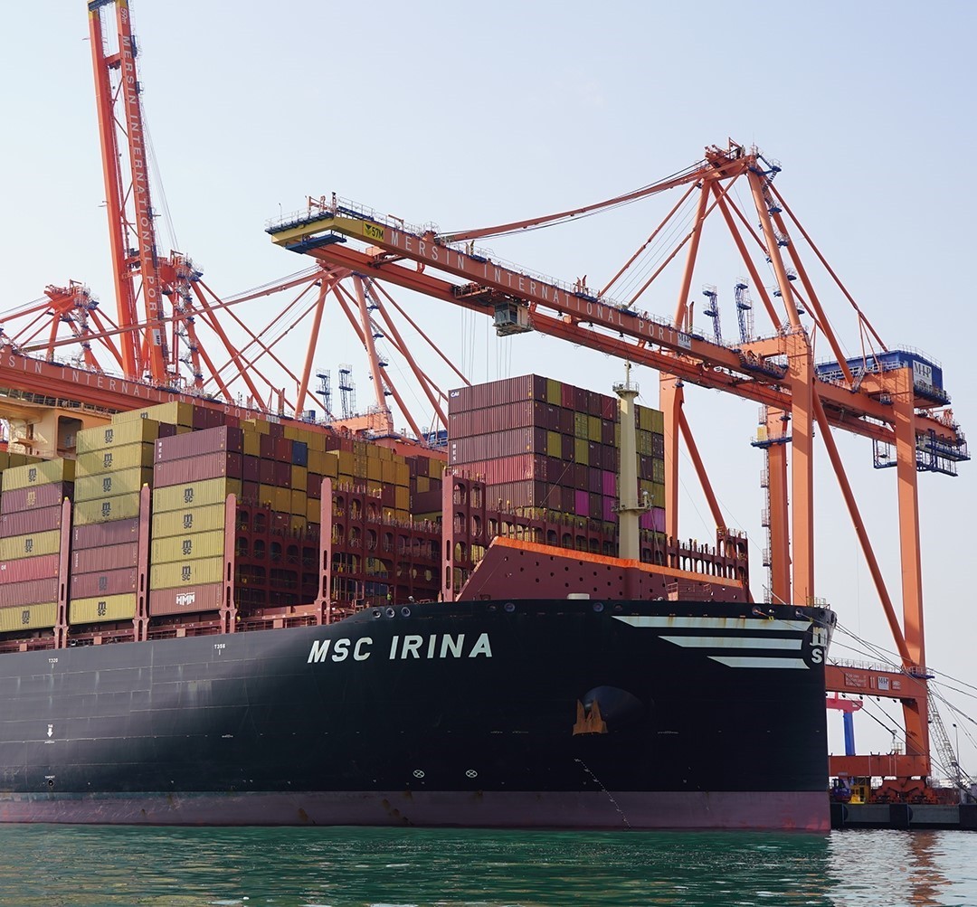 MERSİN ULUSLARARASI LİMANI (MIP), DÜNYANIN EN BÜYÜK KONTEYNER GEMİLERİNDEN BİRİ OLAN MSC IRINA’YI...