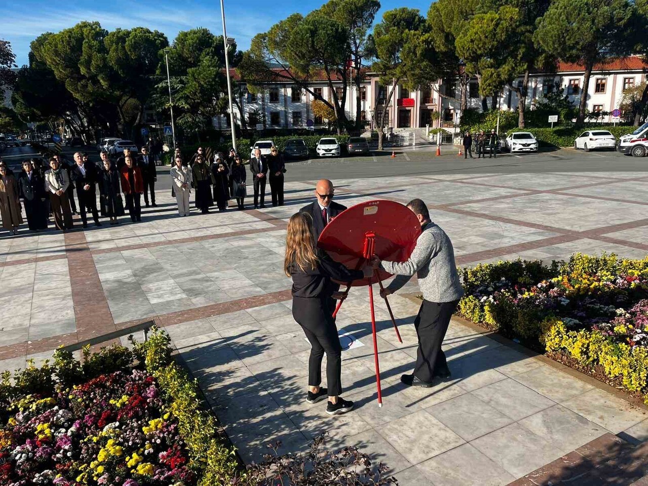 MUĞLA'DA ANLAMLI TÖREN KADINA YÖNELİK ŞİDDETE 'DUR' DENİLDİ