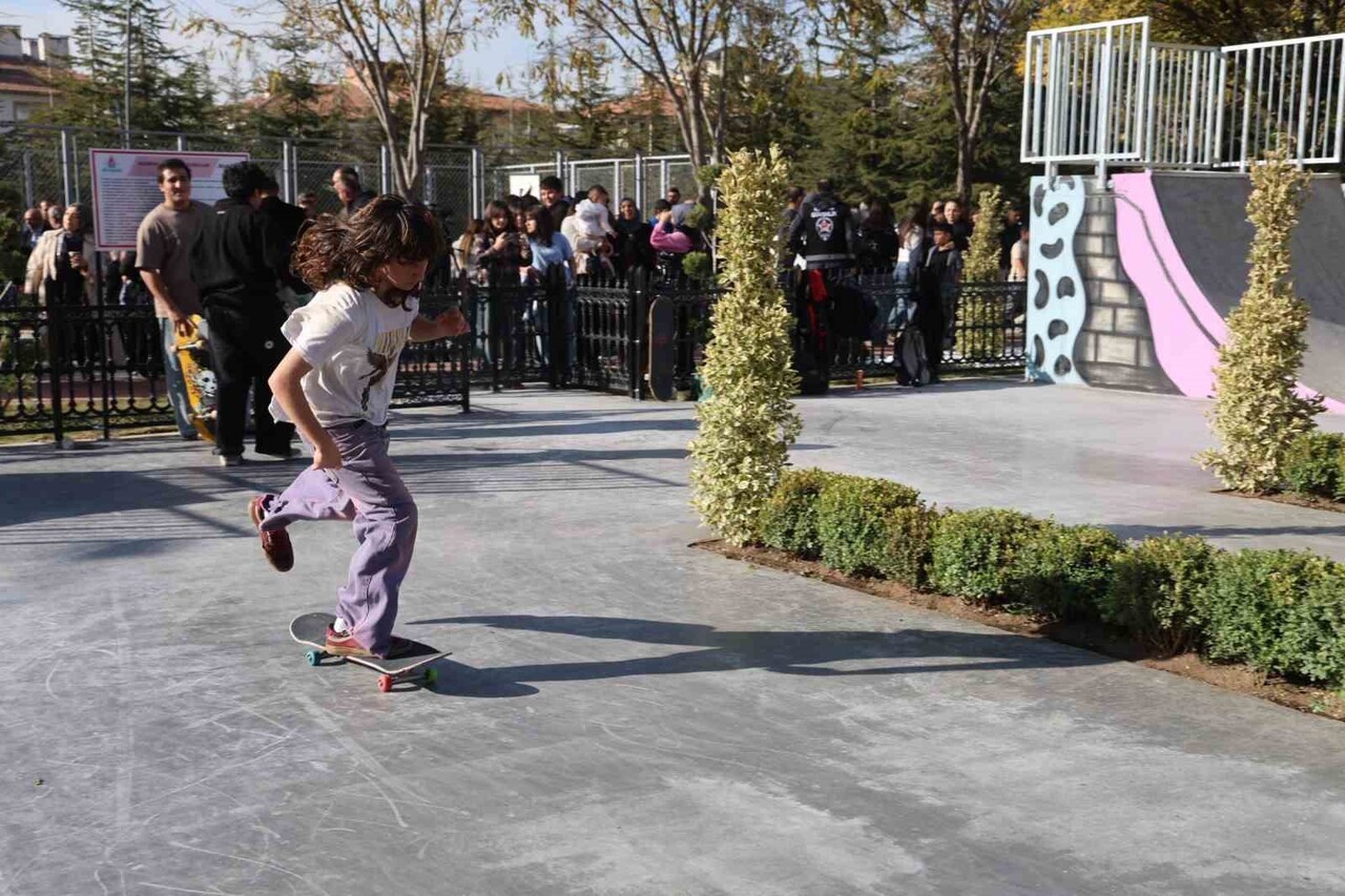NEVŞEHİR BELEDİYE BAŞKANI RASİM ARI’NIN "50 VİZYON PROJESİ" ÇERÇEVESİNDE  YAPIMI TAMAMLANAN AHMET...