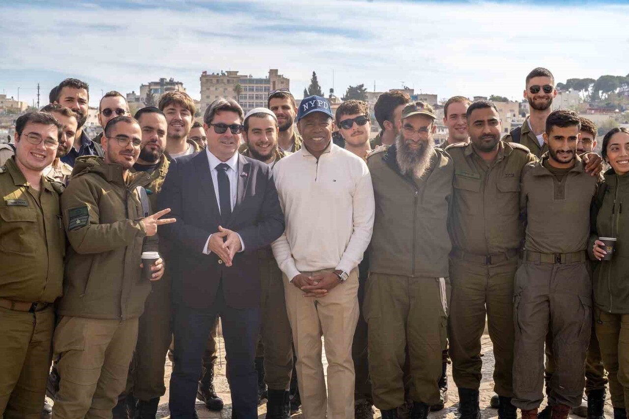 NEW YORK BELEDİYE BAŞKANI ERİC ADAMS, KUDÜS’E DÜZENLEDİĞİ ZİYARET KAPSAMINDA İSRAİL CUMHURBAŞKANI...