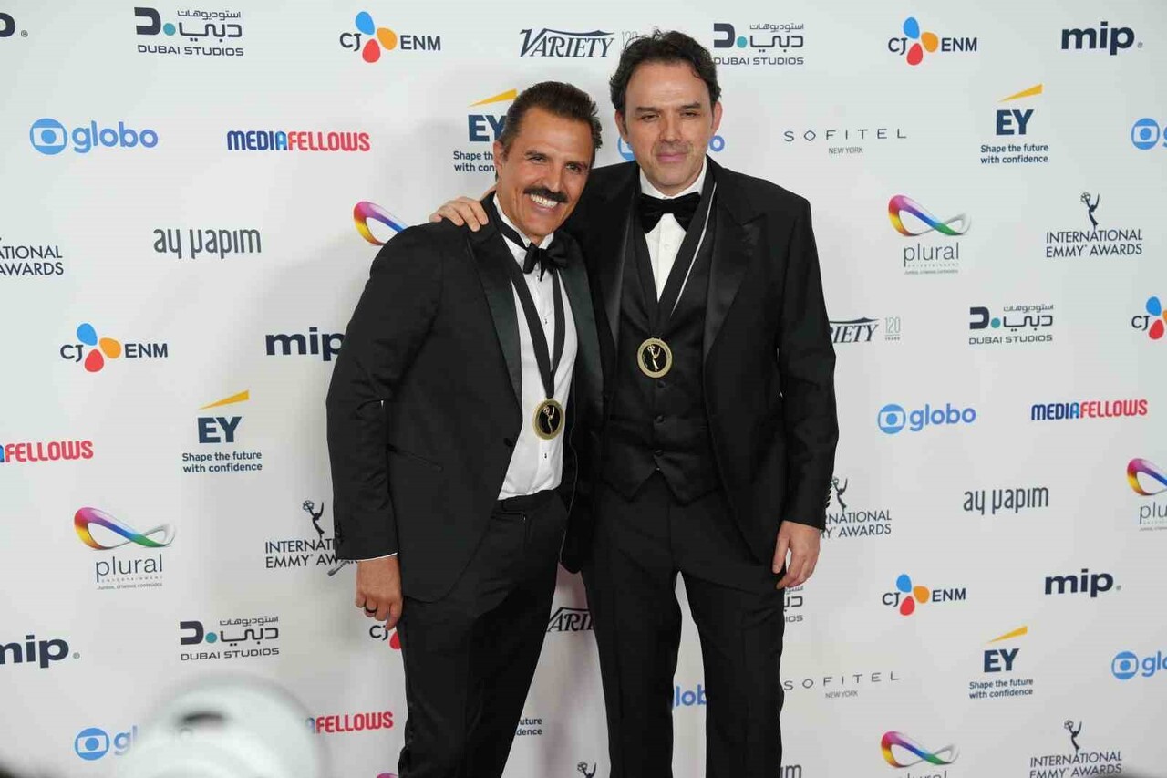 NEW YORK’TA DÜZENLENEN 53. ULUSLARARASI EMMY ÖDÜLLERİ’NDE AY YAPIM İMZALI "DEHA", EN İYİ...