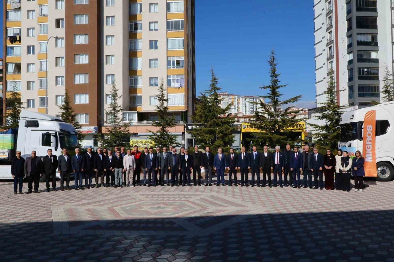 NİĞDE VALİLİĞİ ÖNCÜLÜĞÜNDE İL TARIM VE ORMAN MÜDÜRLÜĞÜ, PATATES ARAŞTIRMA ENSTİTÜSÜ MÜDÜRLÜĞÜ VE...