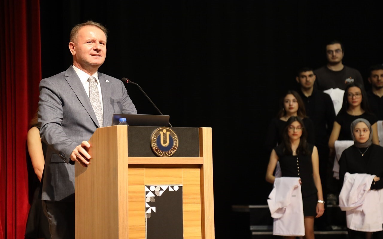 ODÜ REKTÖRÜ PROF. DR. ORHAN BAŞ