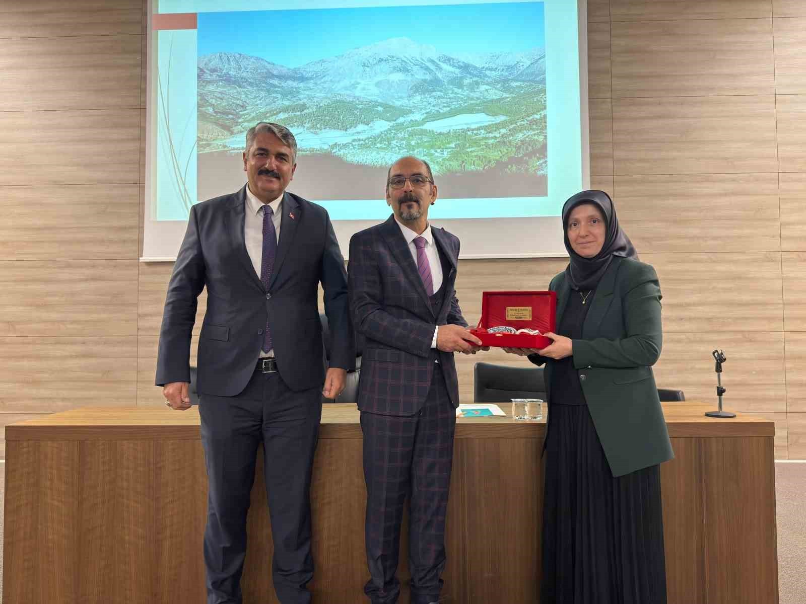 ONİKİŞUBAT BELEDİYESİ, İLÇENİN BİNLERCE YILLIK KADİM GEÇMİŞİNİ VE KÜLTÜREL ZENGİNLİĞİNİ ORTAYA...