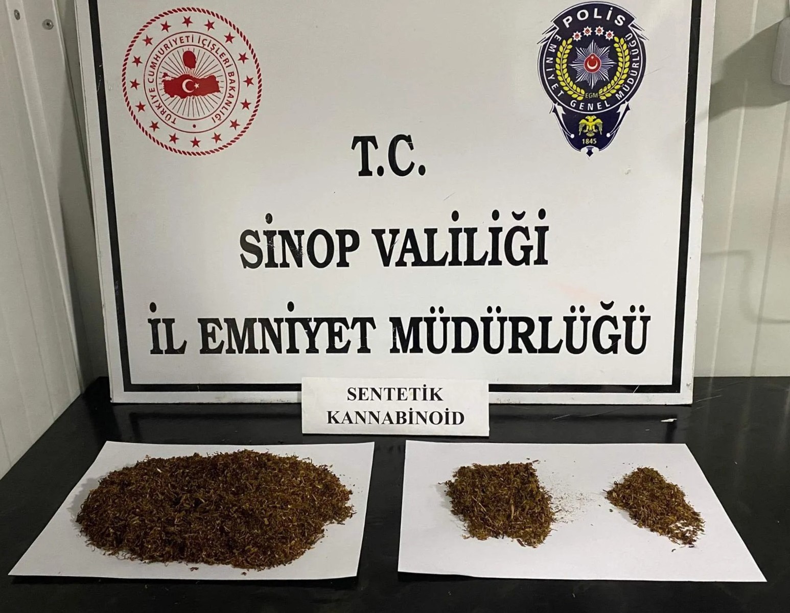 OPERASYONDA 62,38 GRAM SENTETİK KANNABİNOİD (BONZAİ) ELE GEÇİRİLDİ