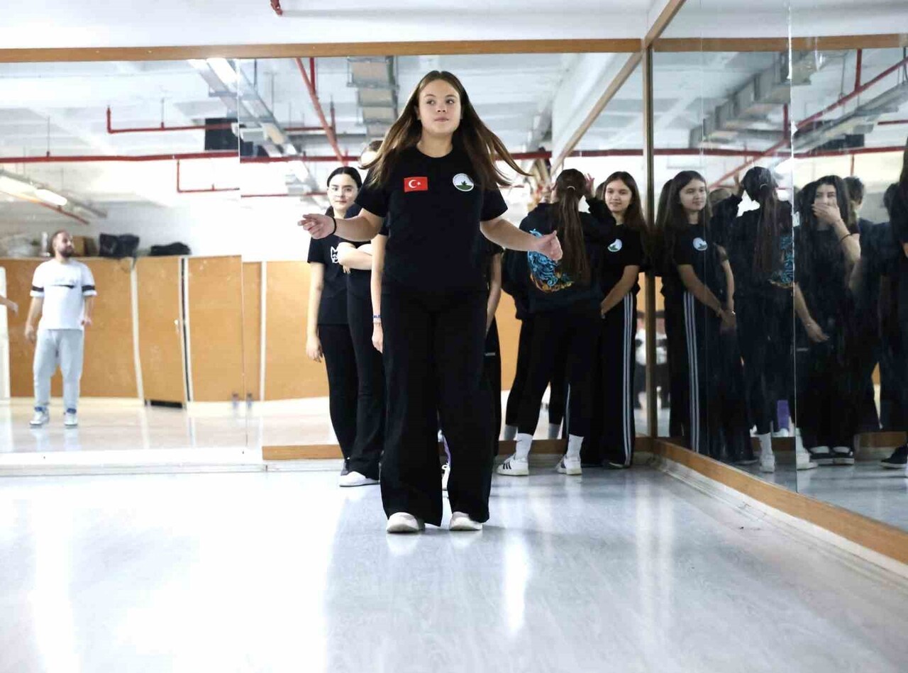 OSMANGAZİ’DE YAŞAYAN HER YAŞTAN BİREYE ÜCRETSİZ EĞİTİM KAPILARI AÇAN OSMANGAZİ BELEDİYESİ...