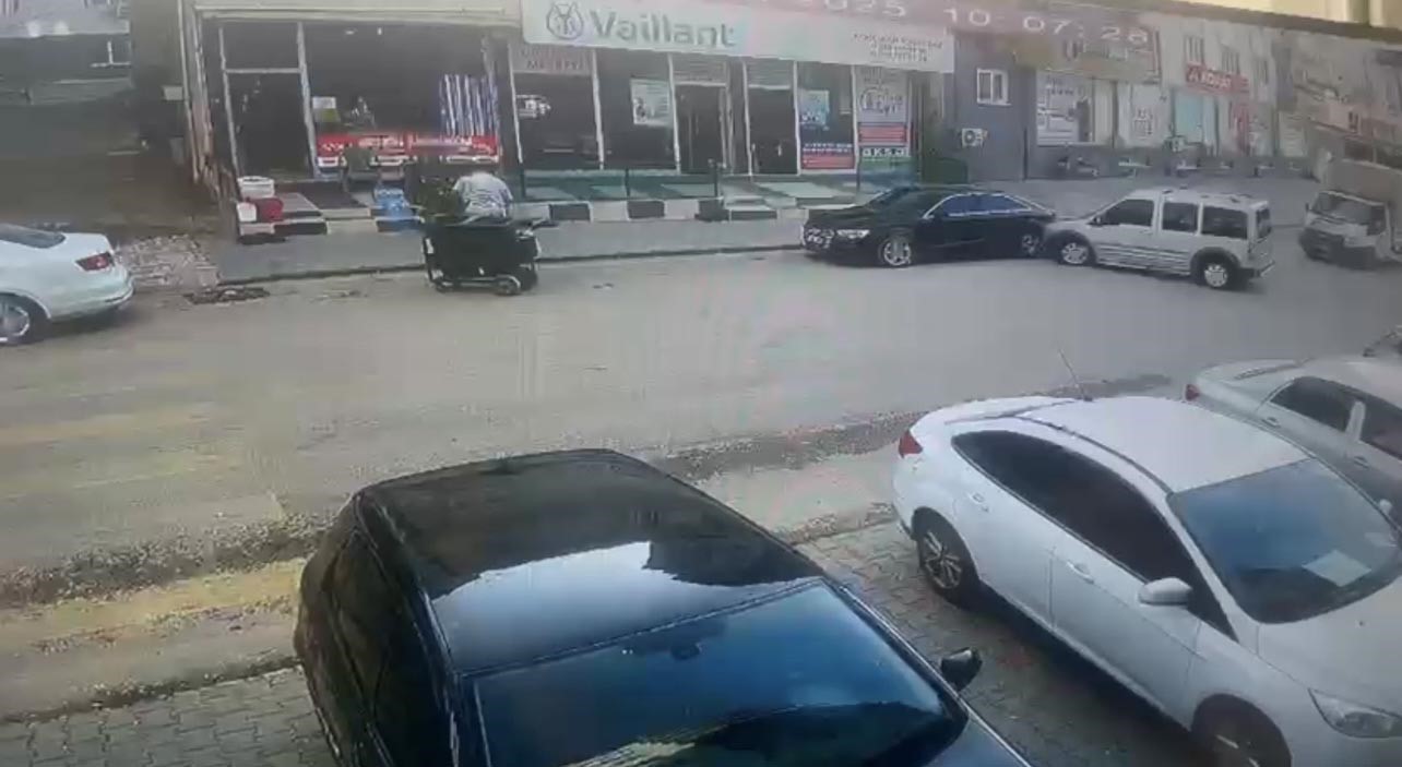 OSMANİYE DÜZİÇİ KONTROLDEN ÇIKAN ARABA KAZA