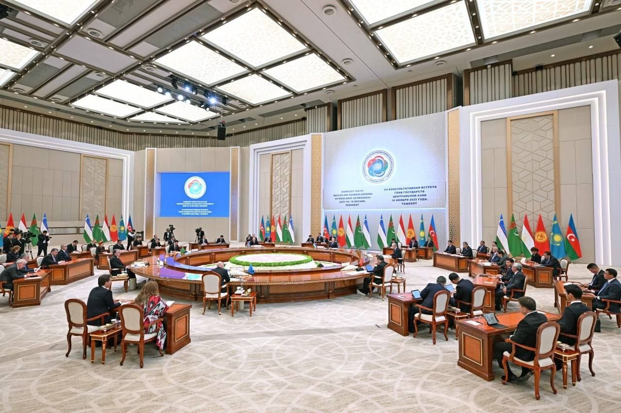 ÖZBEKİSTAN CUMHURBAŞKANI ŞEVKET MİRZİYOYEV'İN EV SAHİPLİĞİNDE BAŞKENT TAŞKENT'TE DÜZENLENEN 7....