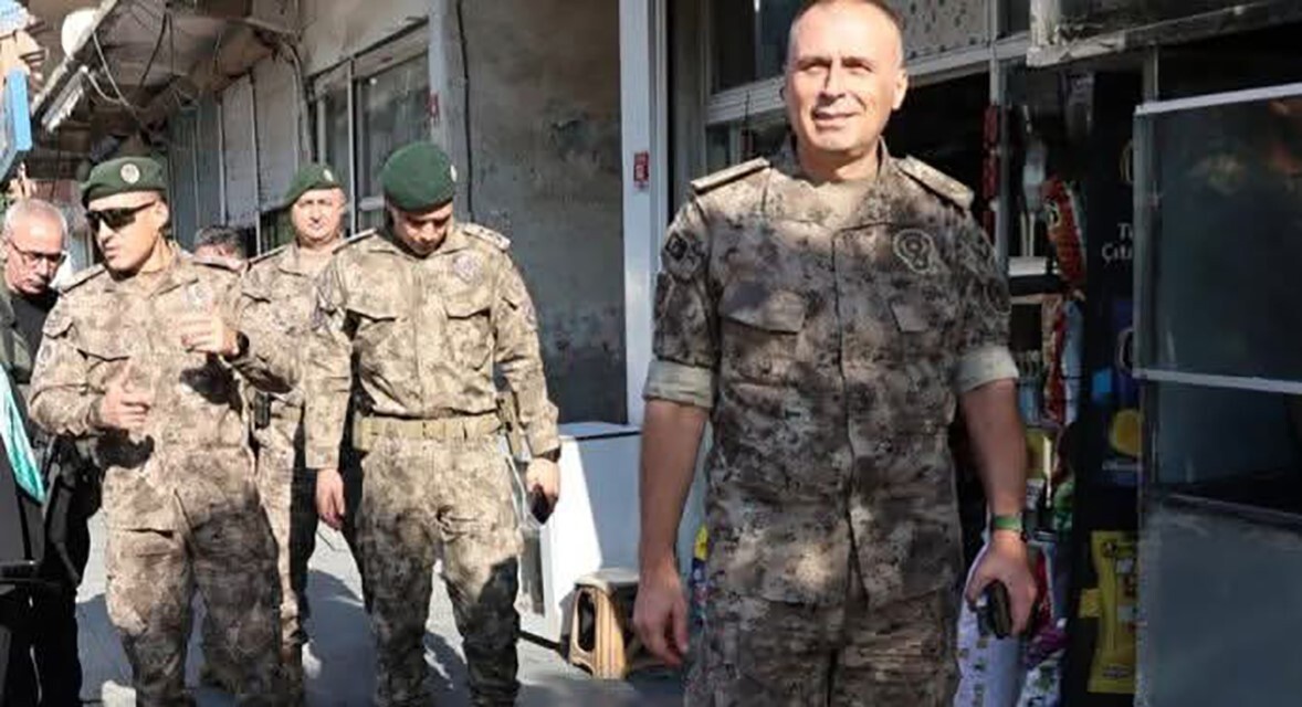 POLİS ÖZEL HAREKAT BAŞKANI ÜNSAL HAYAL, 1994’TE GAZİ OLDUĞU ŞIRNAK'IN CİZRE İLÇESİNİ...