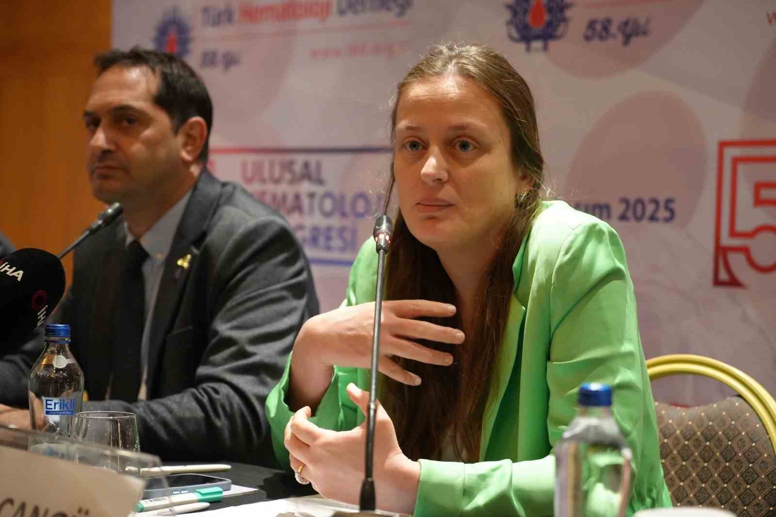 PROF. DR. ŞULE ÜNAL CANGÜL, TÜRK HEMATOLOJİ DERNEĞİ TARAFINDAN DÜZENLENEN 51. ULUSAL HEMATOLOJİ...