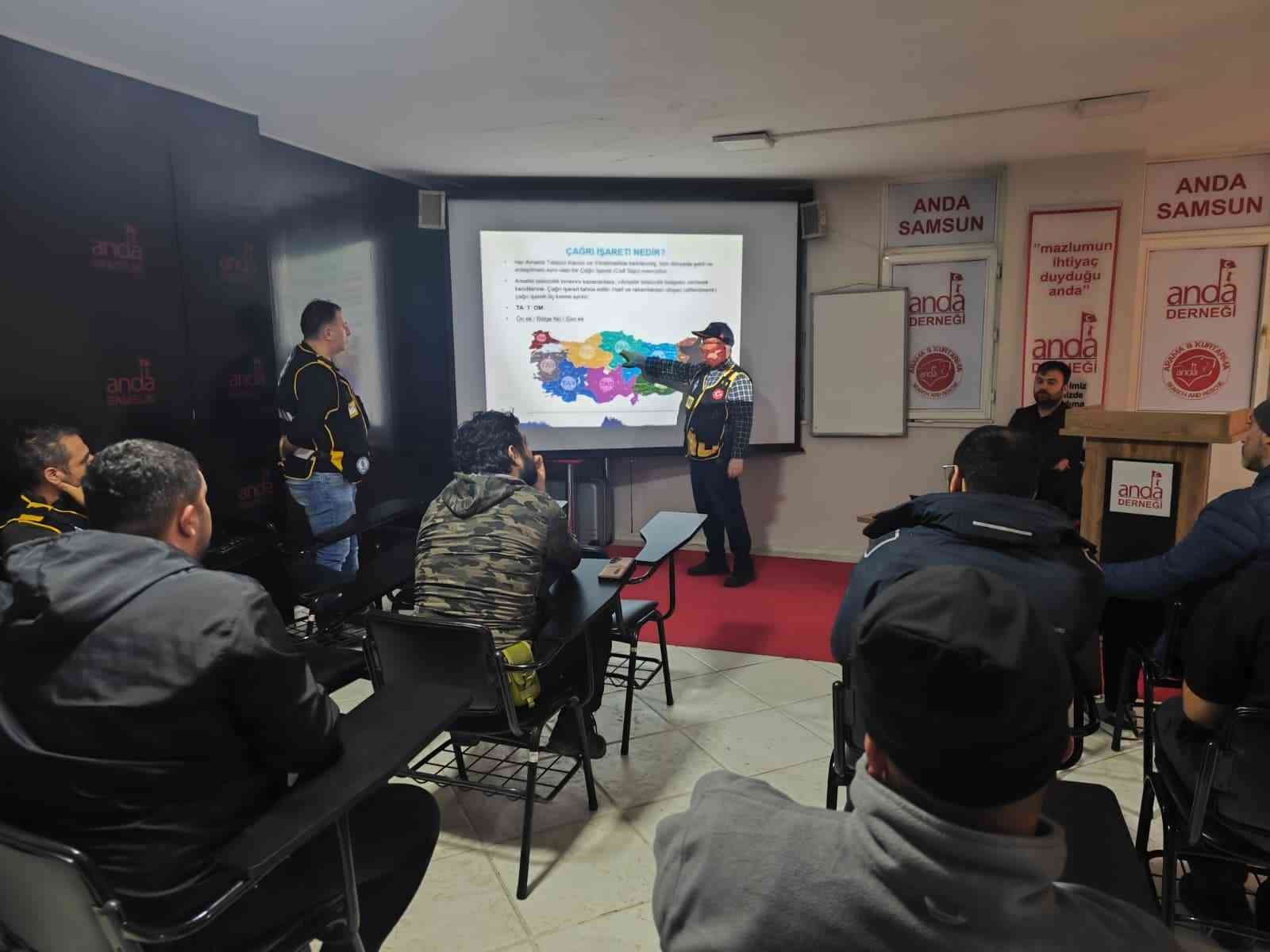 "AFETLERDE TELSİZ KULLANIMI VE ÖNEMİ" BAŞLIKLI EĞİTİM VERİLDİ.