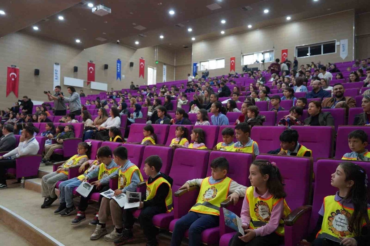 "ÇOCUK MUCİTLER" BARÜ’DE PROJELERİNİ SERGİLEDİ