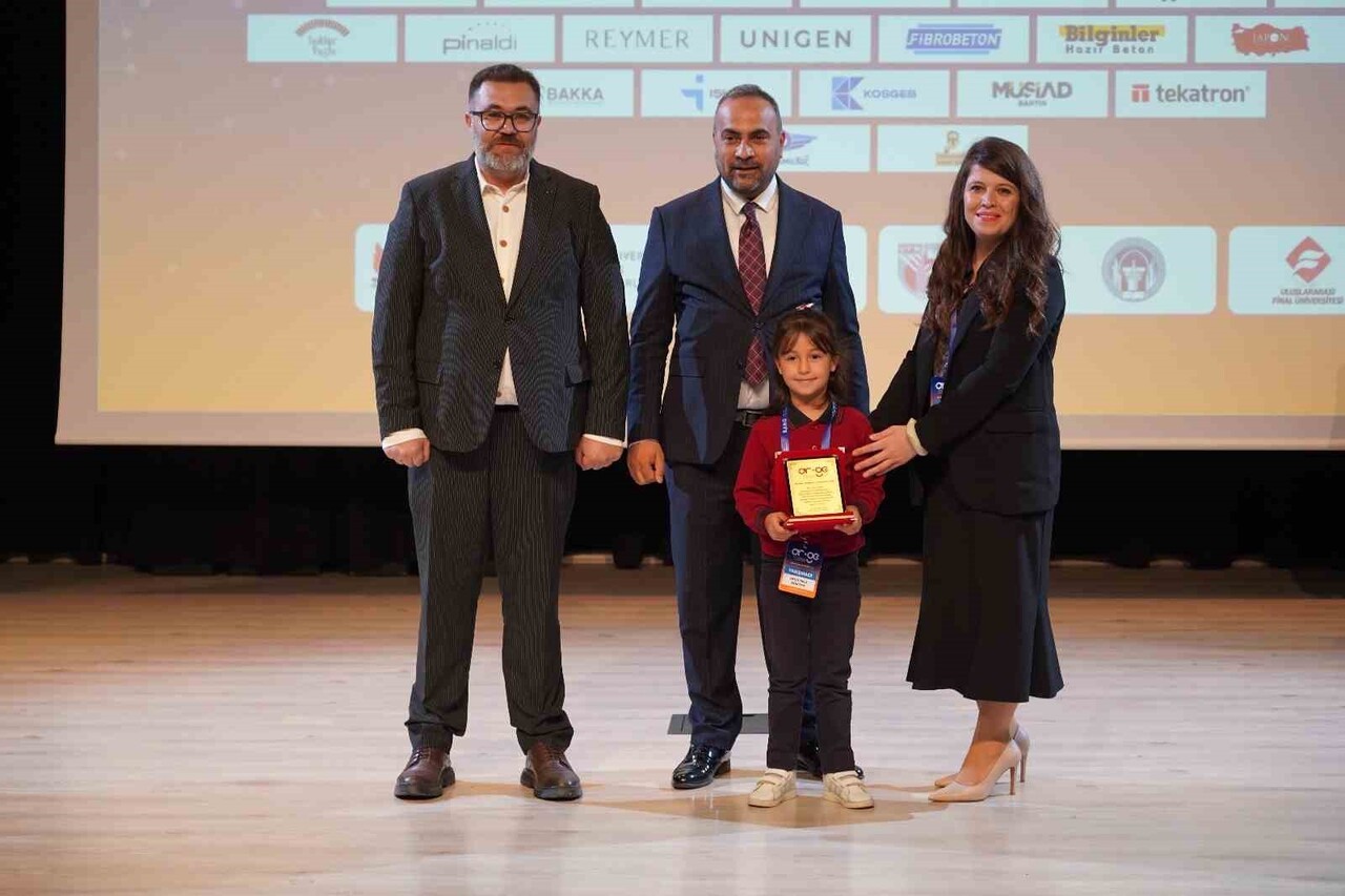 "ÇOCUK MUCİTLER" BARÜ’DE PROJELERİNİ SERGİLEDİ