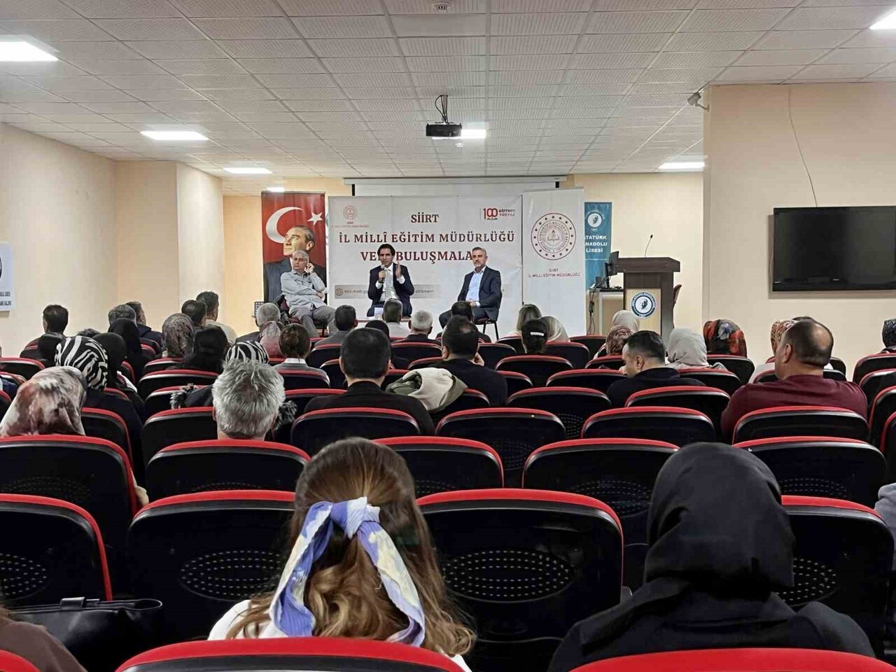 "SİİRT İL MİLLÎ EĞİTİM MÜDÜRLÜĞÜ VELİ BULUŞMALARI PROJESİ" KAPSAMINDA ATATÜRK ANADOLU LİSESİ’NDE...