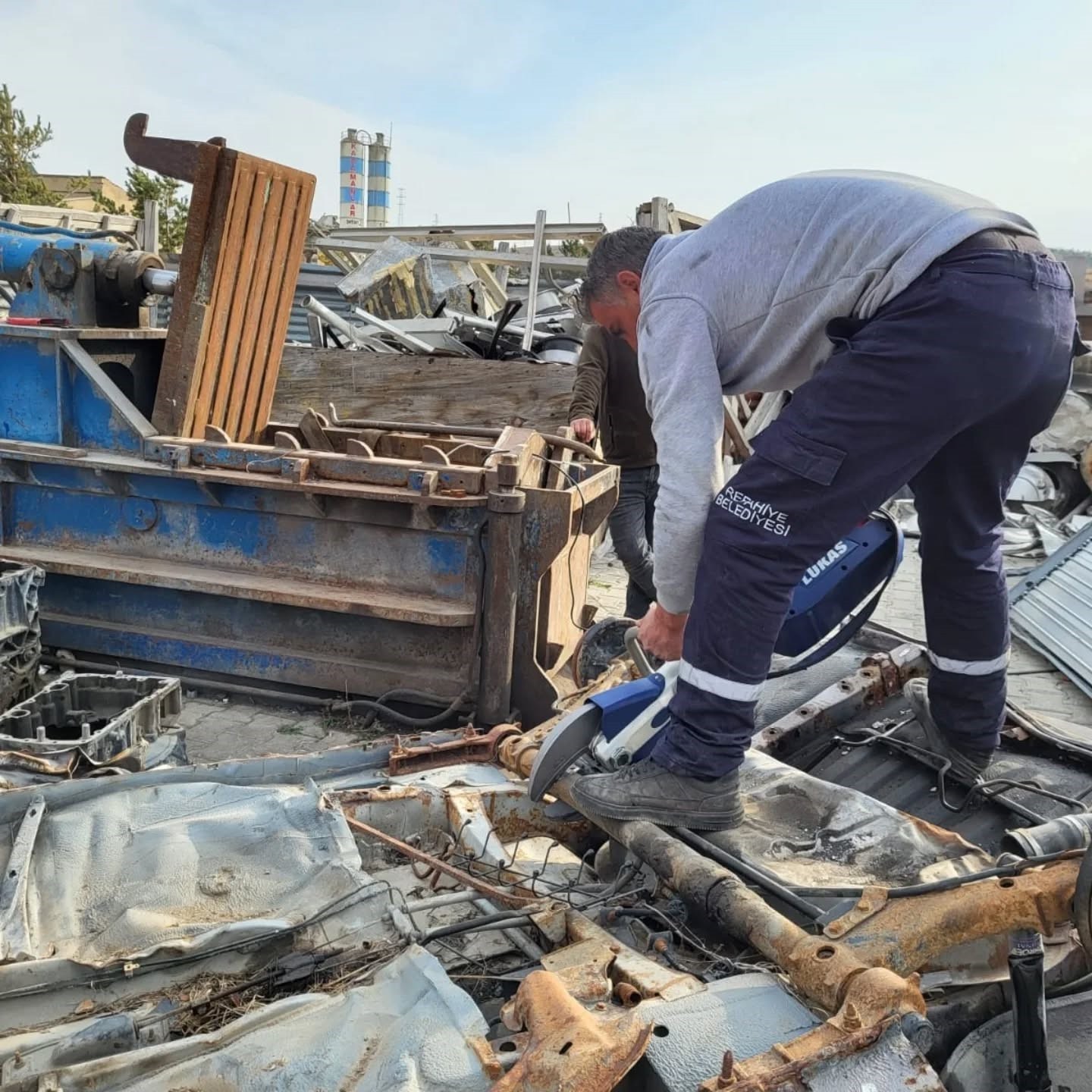 REFAHİYE’DE İTFAİYE PERSONELİNE TRAFİK KAZALARINA MÜDAHALE EĞİTİMİ