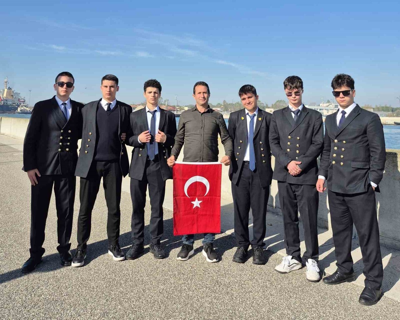 RİZE HASAN KEMAL YARDIMCI DENİZCİLİK MESLEKİ VE TEKNİK ANADOLU LİSESİ ÖĞRENCİLERİ AVRUPA BİRLİĞİ...