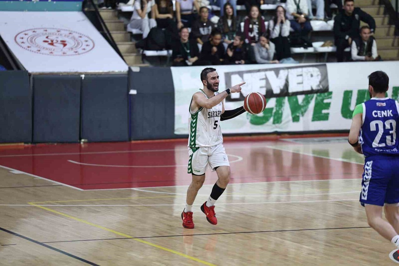 SAKARYA BÜYÜKŞEHİR BASKETBOL TAKIMI, TÜRKİYE BASKETBOL 2. LİGİ’NİN ALTINCI HAFTASINDA 22 KASIM...