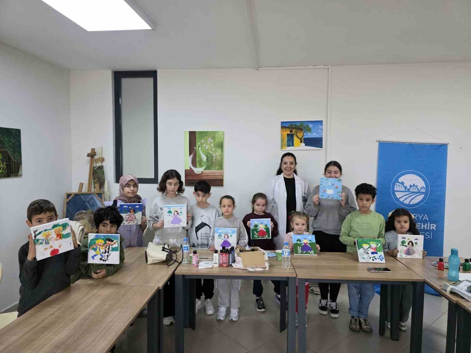 SAKARYA BÜYÜKŞEHİR BELEDİYESİ, ARA TATİLİN İLK GÜNLERİNDE SAMEK MERKEZLERİNDE DÜZENLEDİĞİ...