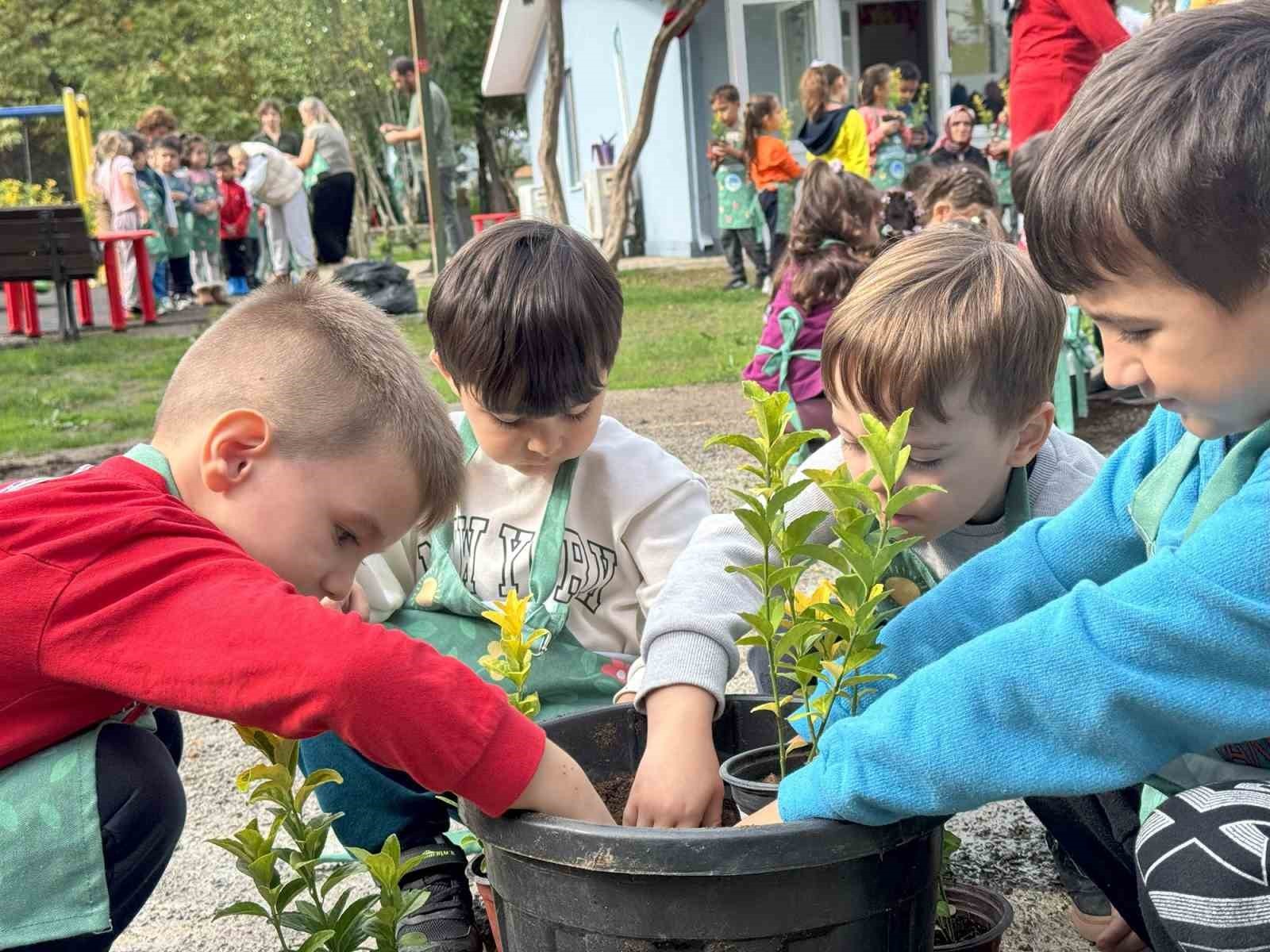 SAKARYA BÜYÜKŞEHİR BELEDİYESİ’NİN ÇEVRE BİLİNCİNİ KÜÇÜK YAŞTA KAZANDIRMAK GAYESİYLE BAŞLATTIĞI...