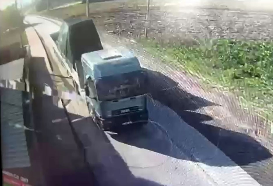 SAKARYA’NIN ADAPAZARI İLÇESİNDE BİR İNŞAAT FİRMASINA AİT, DEĞERİ 5 MİLYON LİRANIN ÜZERİNDE OLAN İŞ...