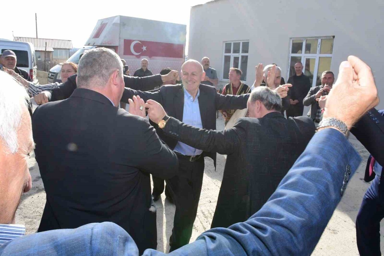 SAMSUN'UN TERME BELEDİYE BAŞKANI ŞENOL KUL, MERKEZE 40 KİLOMETRE UZAKLIKTAKİ ÖRENCİK...