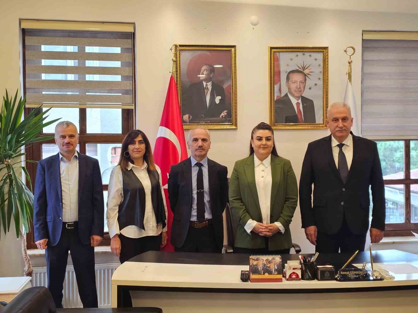 SAMSUN AİLE VE SOSYAL HİZMETLER İL MÜDÜRÜ KEMAL GÜMRÜKÇÜ, OKA GENEL SEKRETERİ MEHLİKA DİCLE VE...