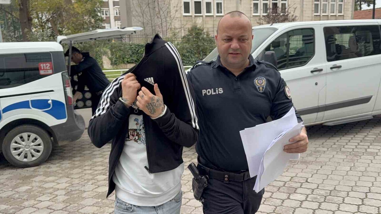 SAMSUN’DA YAŞI KÜÇÜK ÇOCUĞA TACİZDE BULUNDUĞU İDDİA EDİLEN ŞAHIS, ÇIKARILDIĞI MAHKEMECE...