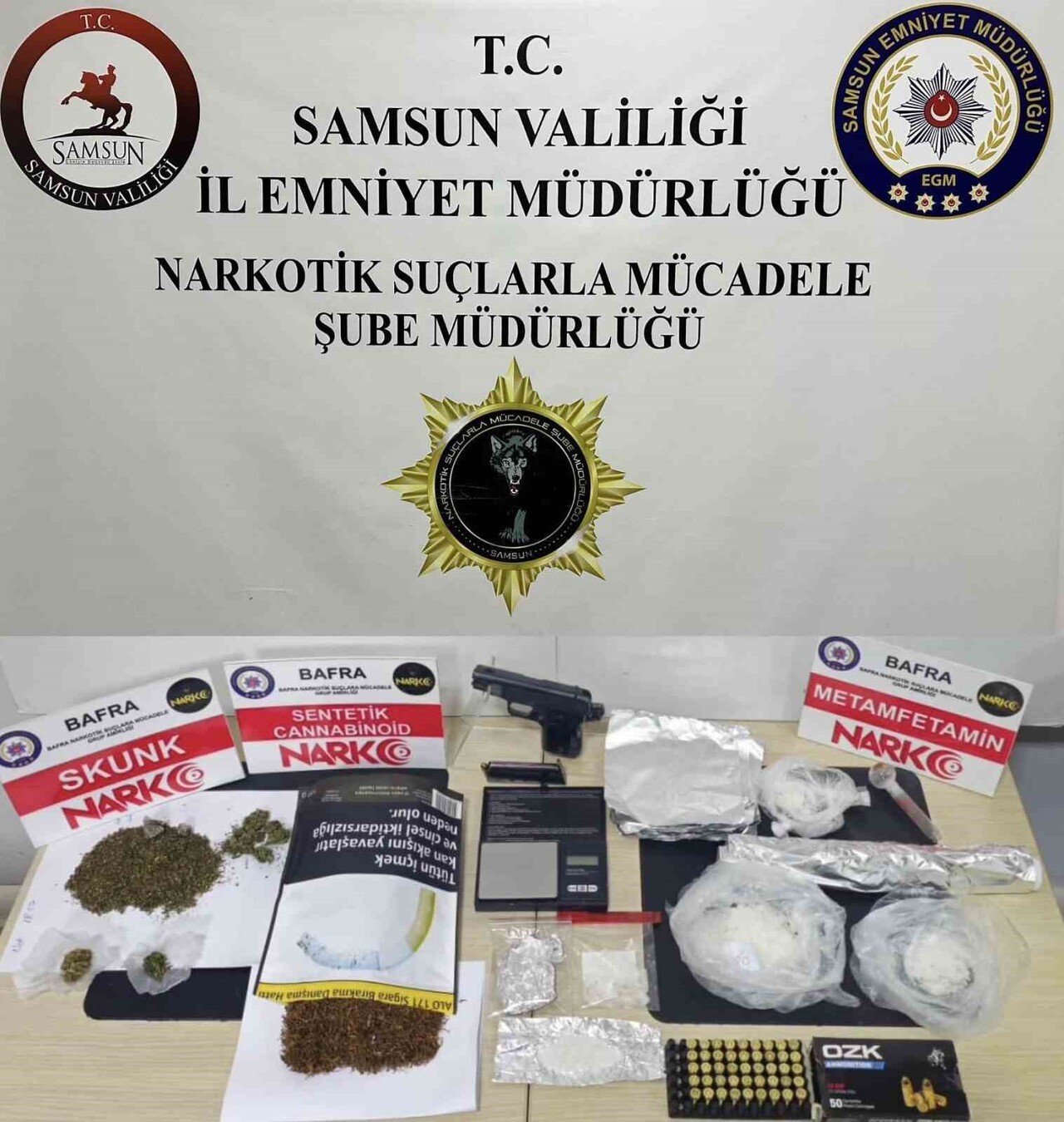 SAMSUN NARKOTİK EKİPLERİ, BAFRA İLÇESİNDE UYUŞTURUCU TİCARETİNİN ÖNLENMESİNE YÖNELİK...