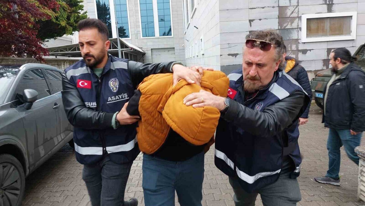 SAMSUN’UN CANİK İLÇESİNDE KARDEŞİNİ ÖLDÜRÜP CEZAEVİNDEN ÇIKTIKTAN 5 YIL SONRA BOŞANMA AŞAMASINDAKİ...
