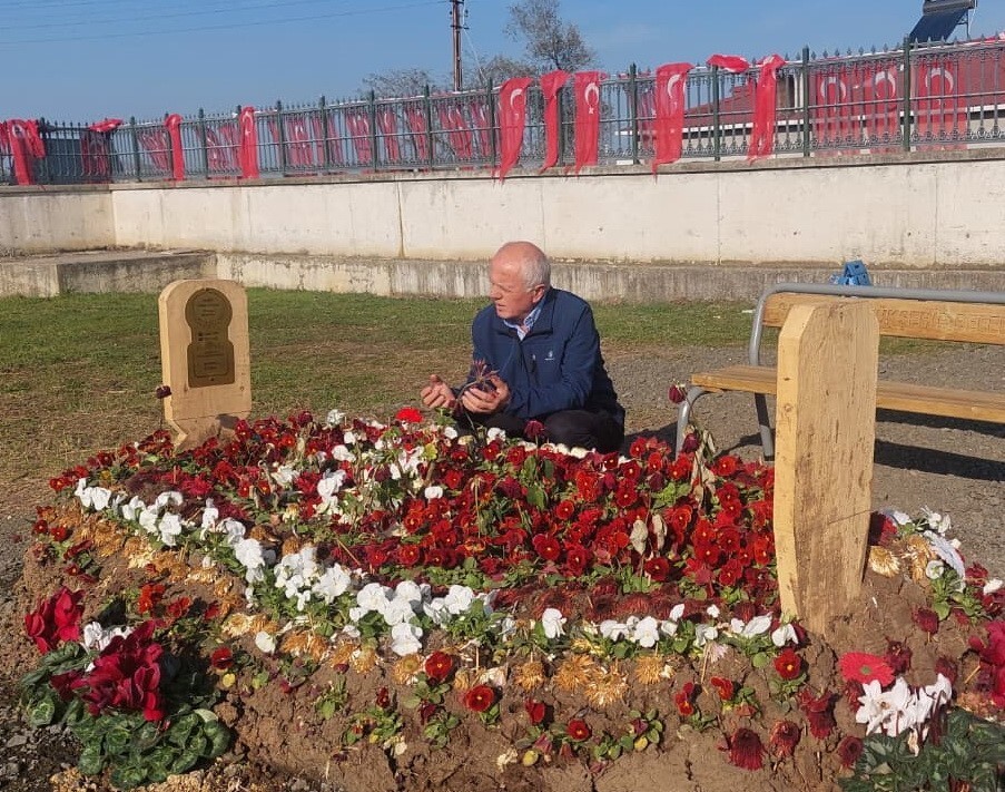 SAMSUN’UN TEKKEKÖY İLÇESİNDE 14 KASIM CUMA GÜNÜ DÜZENLENEN ASKERİ TÖRENLE DEFNEDİLEN EMRE...