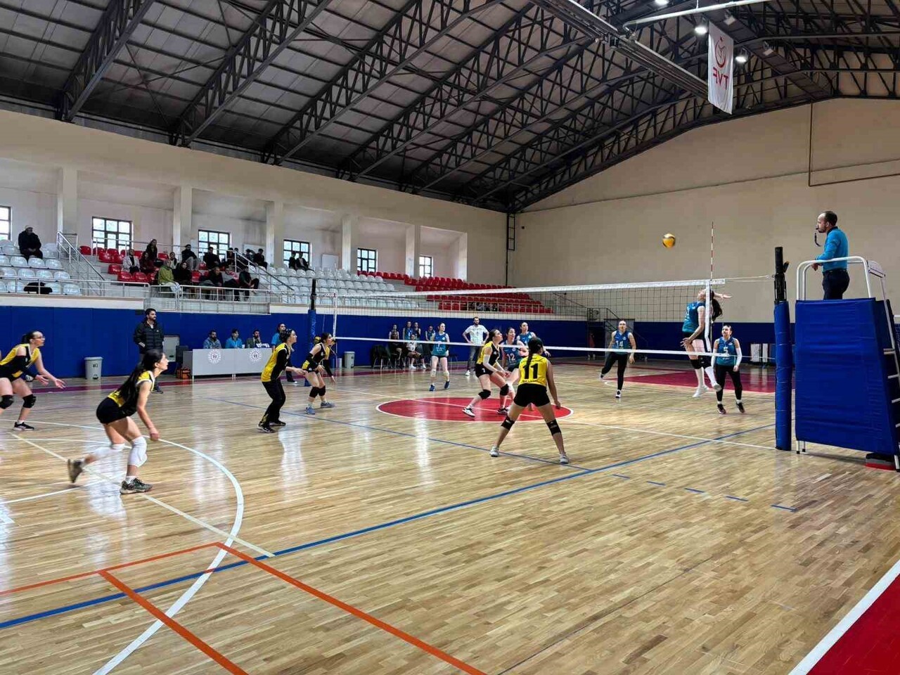 SAMSUN’UN VEZİRKÖPRÜ İLÇESİNDE 2025-2026 EĞİTİM ÖĞRETİM YILI OKUL SPORLARI GENÇ KIZLAR (A)...