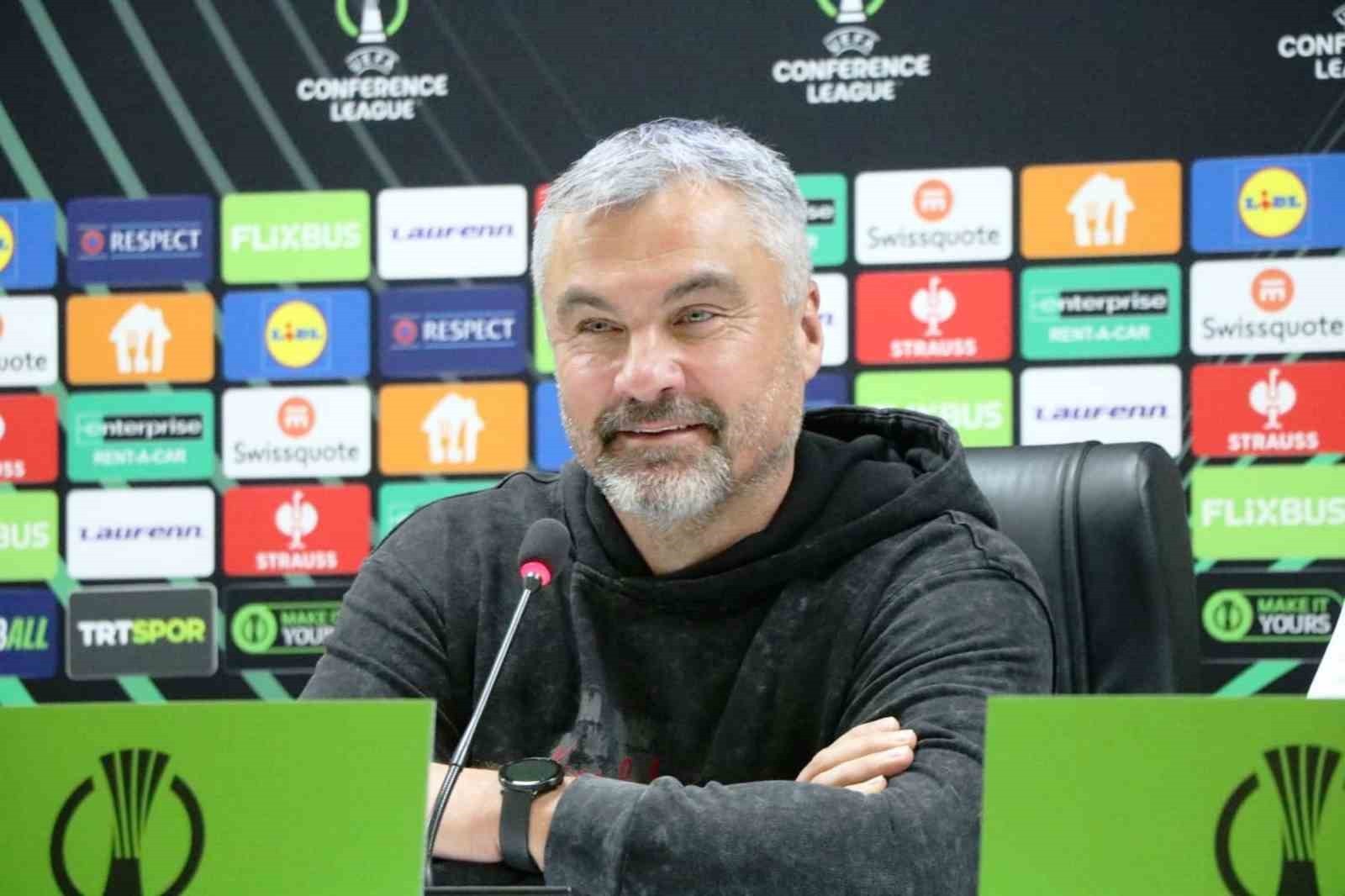 SAMSUNSPOR TEKNİK DİREKTÖRÜ THOMAS REİS, HAMRUN’UN İYİ BİR TAKIM OLDUĞUNU VE KENDİ OYUNLARINI...