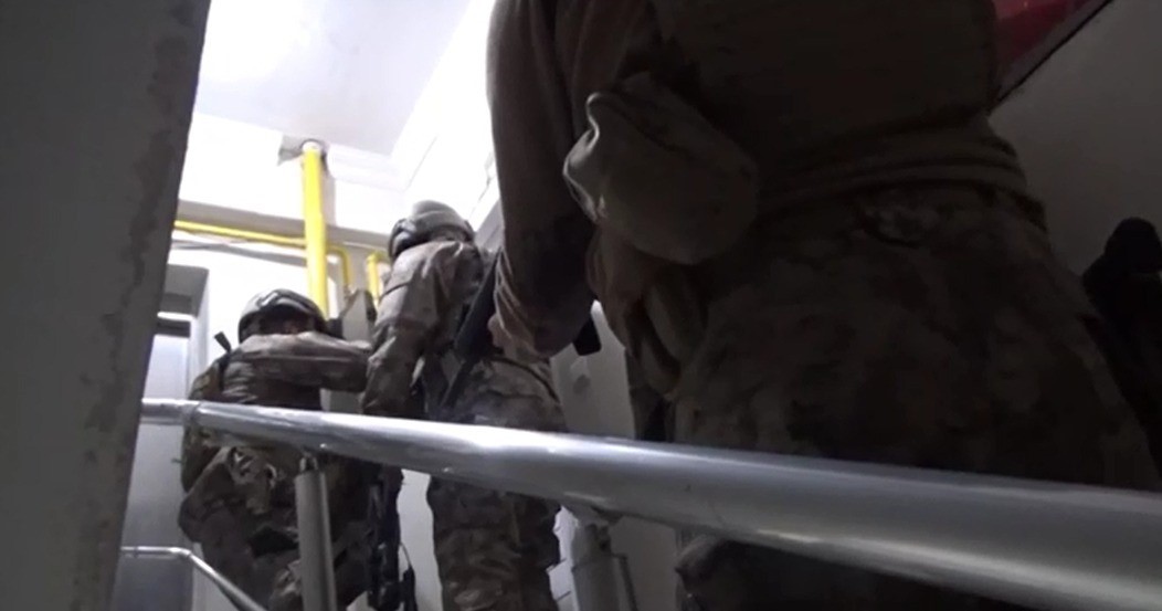 ŞANLIURFA'DA TERÖR ÖRGÜTÜ DAEŞ'A YÖNELİK DÜZENLENEN OPERASYONDA 11 ŞAHIS GÖZALTINA...